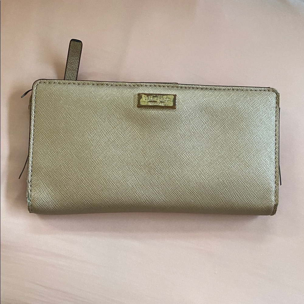 Kate Spade Rose Gold Wallet